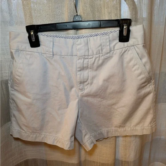 Tommy Hilfiger Light Blue Women's Chino Bermuda Shorts - Picture 4 of 7